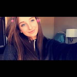 Meet your Posher, Fallon